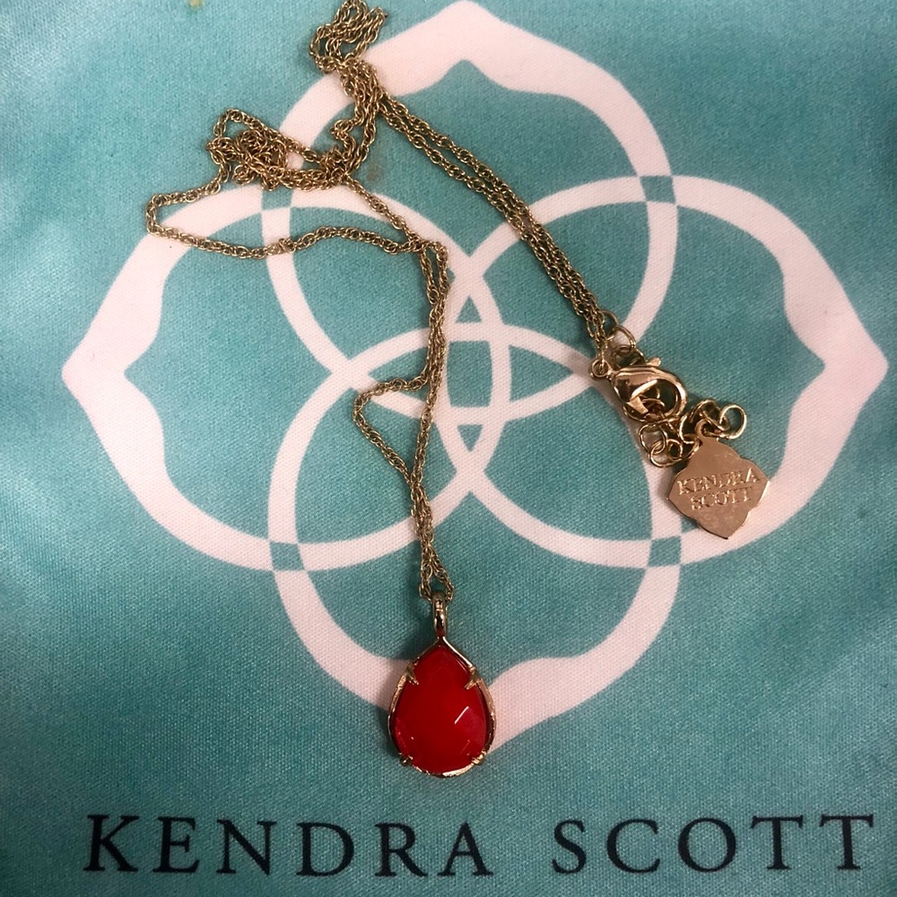 Kendra Scott tear drop necklace